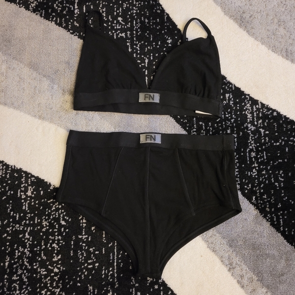 FN Brand Black Ribbed Boyfriend Shorts & Bra Set - Picture 3 of 5